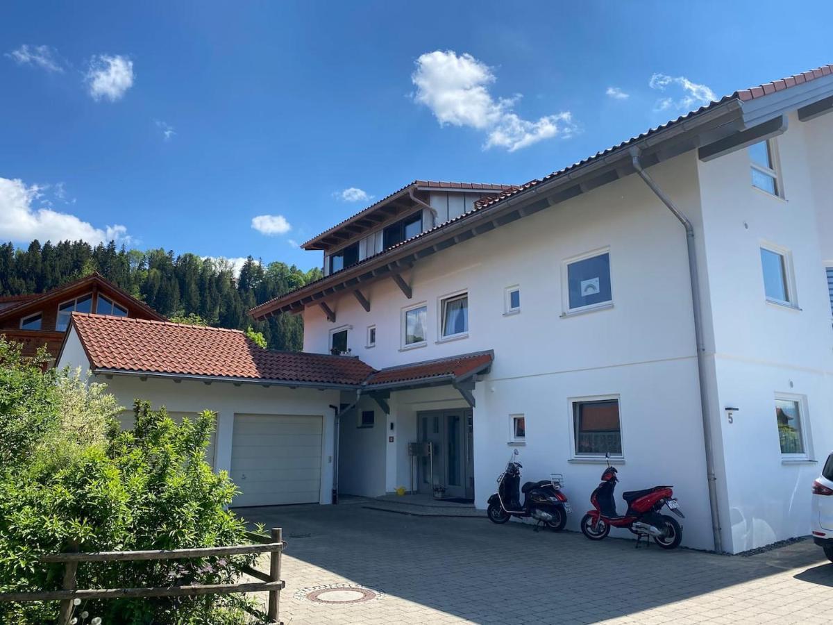 Appartement Im Herzen Des Allgaeu'S Rettenberg Exterior photo